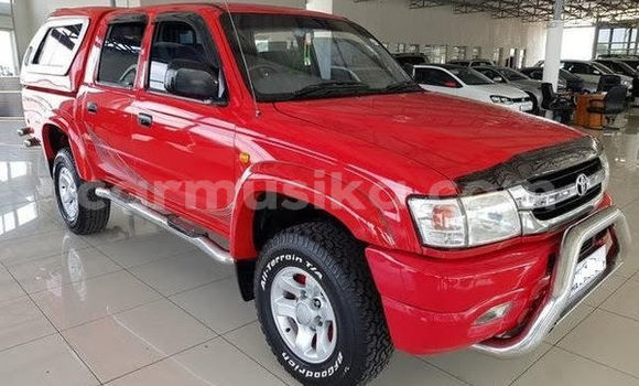 Tenga Tsaru Toyota Hilux Tsvuku Mota in Beitbridge in Matabeleland South Tenga Tsaru Toyota Hilux Tsvuku Mota in Beitbridge in Matabeleland South