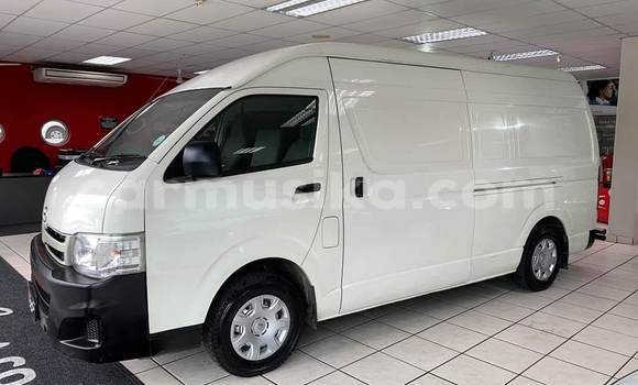 Acheter Occasion Voiture Toyota Hiace Blanc à Beitbridge, Matabeleland South Acheter Occasion Voiture Toyota Hiace Blanc à Beitbridge, Matabeleland South