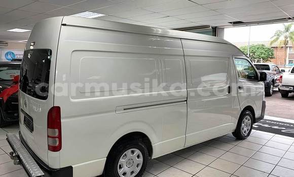 Acheter Occasion Voiture Toyota Hiace Blanc à Beitbridge, Matabeleland South Acheter Occasion Voiture Toyota Hiace Blanc à Beitbridge, Matabeleland South