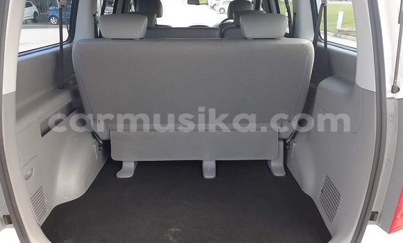 Buy Used Hyundai H1 White Car in Beitbridge in Matabeleland South Buy Used Hyundai H1 White Car in Beitbridge in Matabeleland South