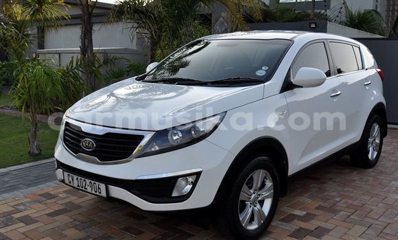 Acheter Occasion Voiture Kia Sportage Blanc à Beitbridge, Matabeleland South Acheter Occasion Voiture Kia Sportage Blanc à Beitbridge, Matabeleland South