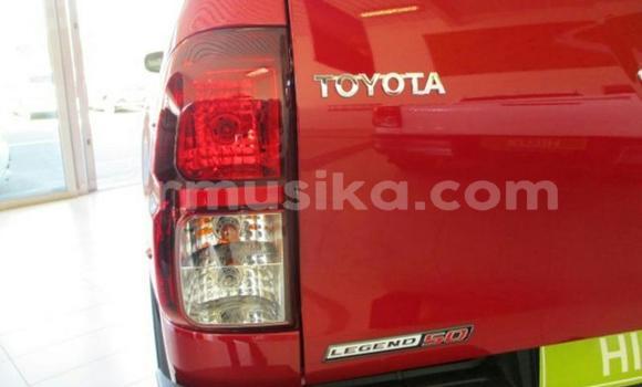 Tenga Tsaru Toyota Hilux Tsvuku Mota in Beitbridge in Matabeleland South Tenga Tsaru Toyota Hilux Tsvuku Mota in Beitbridge in Matabeleland South
