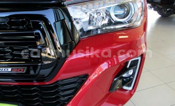 Tenga Tsaru Toyota Hilux Tsvuku Mota in Beitbridge in Matabeleland South Tenga Tsaru Toyota Hilux Tsvuku Mota in Beitbridge in Matabeleland South