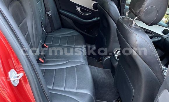 Acheter Occasion Voiture Mercedes‒Benz C–Class Rouge à Beitbridge, Matabeleland South Acheter Occasion Voiture Mercedes‒Benz C–Class Rouge à Beitbridge, Matabeleland South