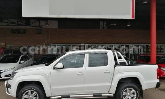 Acheter Occasion Voiture Volkswagen Amarok Blanc à Beitbridge, Matabeleland South Acheter Occasion Voiture Volkswagen Amarok Blanc à Beitbridge, Matabeleland South