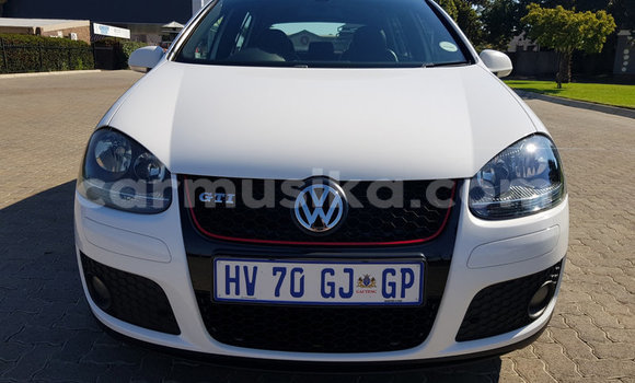 Acheter Occasion Voiture Volkswagen Golf Blanc à Beitbridge, Matabeleland South Acheter Occasion Voiture Volkswagen Golf Blanc à Beitbridge, Matabeleland South