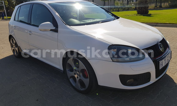 Acheter Occasion Voiture Volkswagen Golf Blanc à Beitbridge, Matabeleland South Acheter Occasion Voiture Volkswagen Golf Blanc à Beitbridge, Matabeleland South