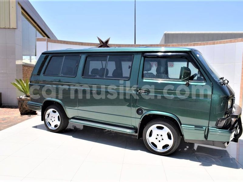 Big with watermark volkswagen caravelle matabeleland south beitbridge 9735