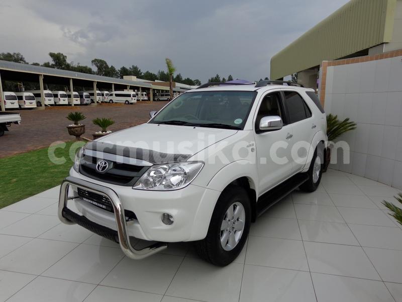 Big with watermark toyota fortuner matabeleland south beitbridge 9739