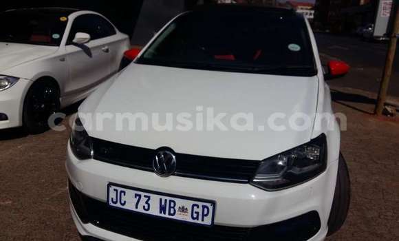 Nunua Ilio tumika Volkswagen Polo Nyeupe Gari ndani ya Beitbridge nchini Matabeleland Kusini Nunua Ilio tumika Volkswagen Polo Nyeupe Gari ndani ya Beitbridge nchini Matabeleland Kusini
