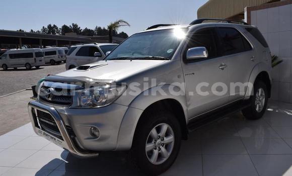 Buy Used Toyota Fortuner Silver Car in Beitbridge in Matabeleland South Buy Used Toyota Fortuner Silver Car in Beitbridge in Matabeleland South