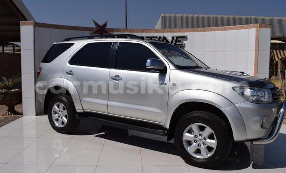 Buy Used Toyota Fortuner Silver Car in Beitbridge in Matabeleland South Buy Used Toyota Fortuner Silver Car in Beitbridge in Matabeleland South