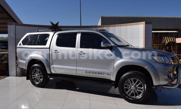 Nunua Ilio tumika Toyota Hilux Fedha Gari ndani ya Beitbridge nchini Matabeleland Kusini Nunua Ilio tumika Toyota Hilux Fedha Gari ndani ya Beitbridge nchini Matabeleland Kusini