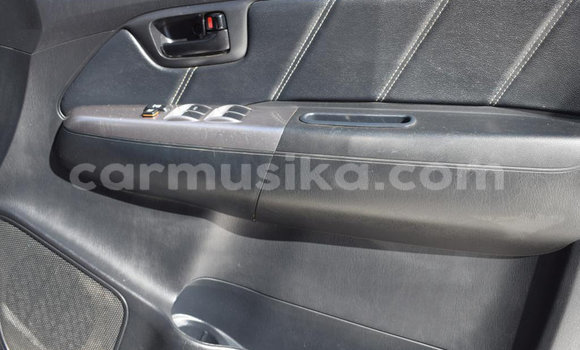 Nunua Ilio tumika Toyota Hilux Fedha Gari ndani ya Beitbridge nchini Matabeleland Kusini Nunua Ilio tumika Toyota Hilux Fedha Gari ndani ya Beitbridge nchini Matabeleland Kusini