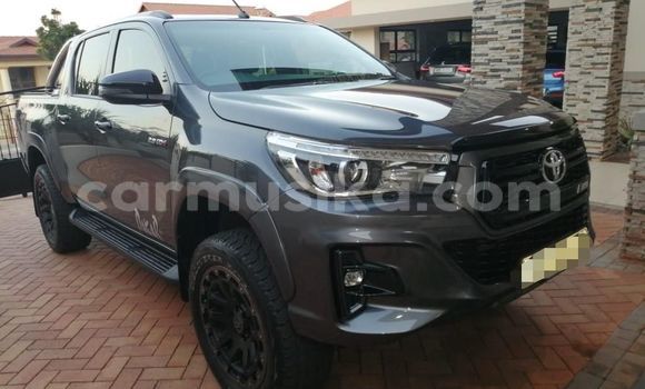 Tenga Tsaru Toyota Hilux Sirivha Mota in Beitbridge in Matabeleland South Tenga Tsaru Toyota Hilux Sirivha Mota in Beitbridge in Matabeleland South
