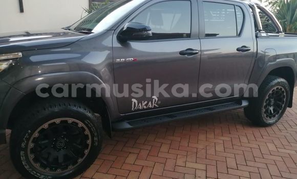 Tenga Tsaru Toyota Hilux Sirivha Mota in Beitbridge in Matabeleland South Tenga Tsaru Toyota Hilux Sirivha Mota in Beitbridge in Matabeleland South