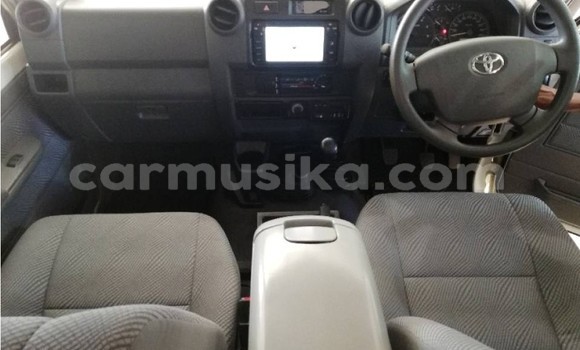 Acheter Occasion Voiture Toyota Land Cruiser Autre à Beitbridge, Matabeleland South Acheter Occasion Voiture Toyota Land Cruiser Autre à Beitbridge, Matabeleland South