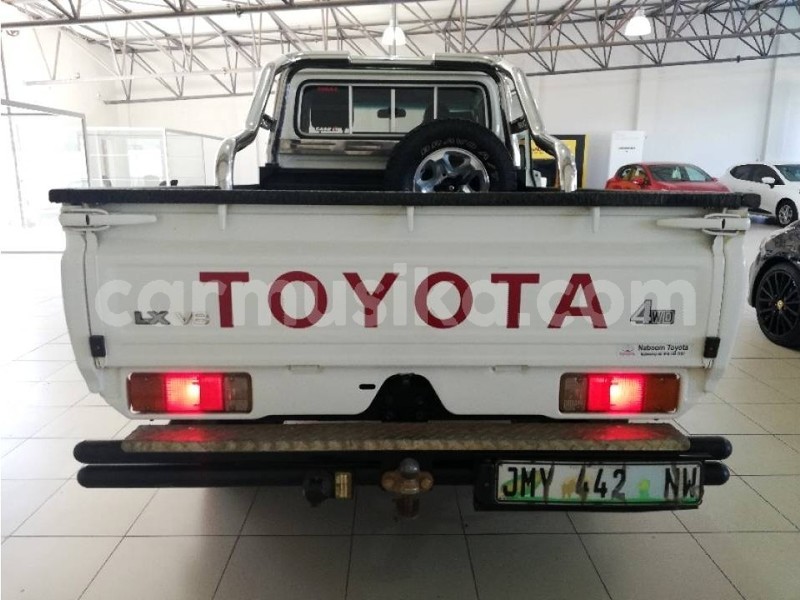 Big with watermark toyota land cruiser matabeleland south beitbridge 9751