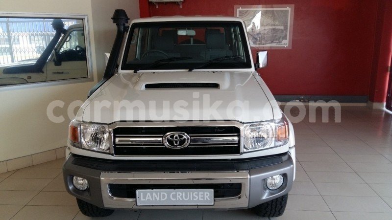 Big with watermark toyota land cruiser matabeleland south beitbridge 9753