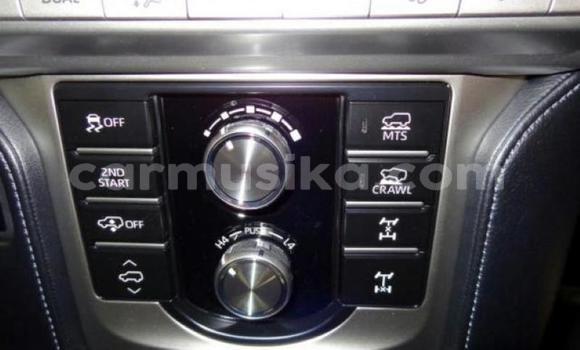 Nunua Ilio tumika Toyota Land Cruiser Prado Nyeupe Gari ndani ya Beitbridge nchini Matabeleland Kusini Nunua Ilio tumika Toyota Land Cruiser Prado Nyeupe Gari ndani ya Beitbridge nchini Matabeleland Kusini