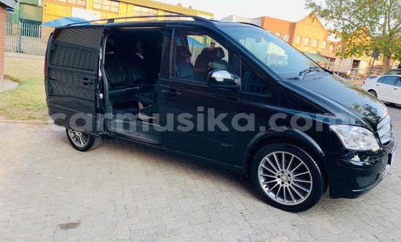 Nunua Ilio tumika Mercedes‒Benz Viano Nyeusi Gari ndani ya Beitbridge nchini Matabeleland Kusini Nunua Ilio tumika Mercedes‒Benz Viano Nyeusi Gari ndani ya Beitbridge nchini Matabeleland Kusini
