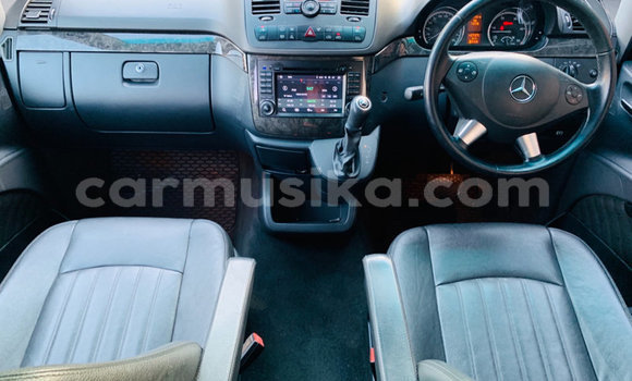 Nunua Ilio tumika Mercedes‒Benz Viano Nyeusi Gari ndani ya Beitbridge nchini Matabeleland Kusini Nunua Ilio tumika Mercedes‒Benz Viano Nyeusi Gari ndani ya Beitbridge nchini Matabeleland Kusini