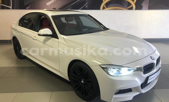 Tenga Tsaru BMW 3–Series Chena Mota in Beitbridge in Matabeleland South Tenga Tsaru BMW 3–Series Chena Mota in Beitbridge in Matabeleland South