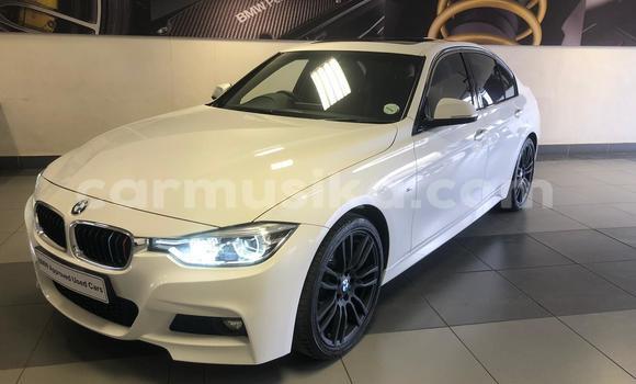 Tenga Tsaru BMW 3–Series Chena Mota in Beitbridge in Matabeleland South Tenga Tsaru BMW 3–Series Chena Mota in Beitbridge in Matabeleland South