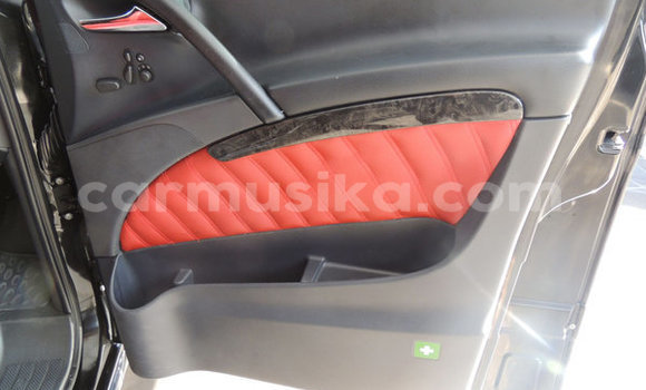 Buy Used Mercedes‒Benz Viano Black Car in Beitbridge in Matabeleland South Buy Used Mercedes‒Benz Viano Black Car in Beitbridge in Matabeleland South