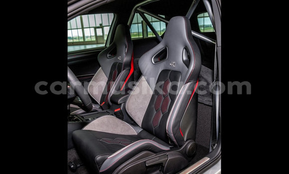 Buy Used Volkswagen Golf GTI Silver Car in Beitbridge in Matabeleland South Buy Used Volkswagen Golf GTI Silver Car in Beitbridge in Matabeleland South