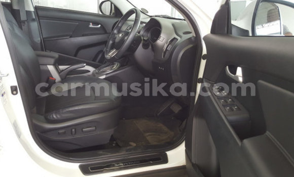 Buy Used Kia Sportage White Car in Beitbridge in Matabeleland South Buy Used Kia Sportage White Car in Beitbridge in Matabeleland South