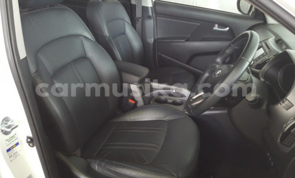 Buy Used Kia Sportage White Car in Beitbridge in Matabeleland South Buy Used Kia Sportage White Car in Beitbridge in Matabeleland South