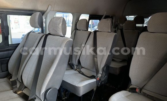 Nunua Ilio tumika Toyota Hiace Nyeupe Gari ndani ya Beitbridge nchini Matabeleland Kusini Nunua Ilio tumika Toyota Hiace Nyeupe Gari ndani ya Beitbridge nchini Matabeleland Kusini
