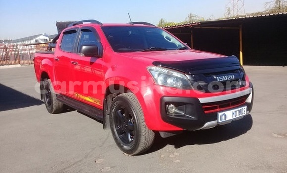 Buy Used Isuzu KB Red Car in Beitbridge in Matabeleland South Buy Used Isuzu KB Red Car in Beitbridge in Matabeleland South
