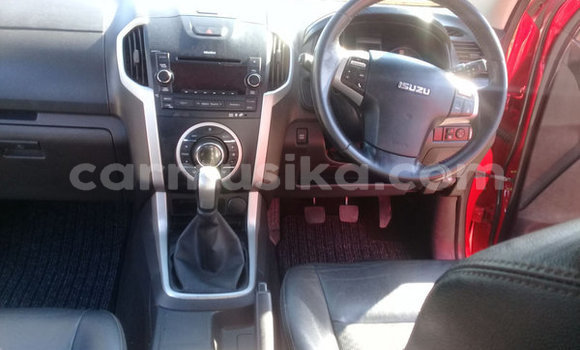 Buy Used Isuzu KB Red Car in Beitbridge in Matabeleland South Buy Used Isuzu KB Red Car in Beitbridge in Matabeleland South