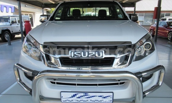 Buy Used Isuzu KB White Car in Beitbridge in Matabeleland South Buy Used Isuzu KB White Car in Beitbridge in Matabeleland South