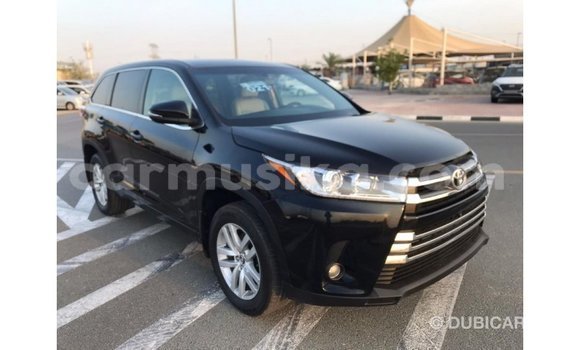 Tenga Imported Toyota Highlander Nhema Mota in Import - Dubai in Harare Tenga Imported Toyota Highlander Nhema Mota in Import - Dubai in Harare