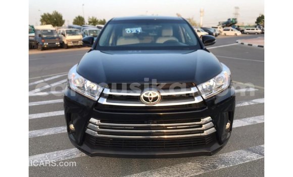 Tenga Imported Toyota Highlander Nhema Mota in Import - Dubai in Harare Tenga Imported Toyota Highlander Nhema Mota in Import - Dubai in Harare