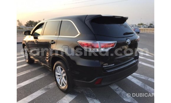 Tenga Imported Toyota Highlander Nhema Mota in Import - Dubai in Harare Tenga Imported Toyota Highlander Nhema Mota in Import - Dubai in Harare