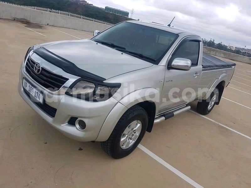 Big with watermark toyota hilux matabeleland south beitbridge 9791