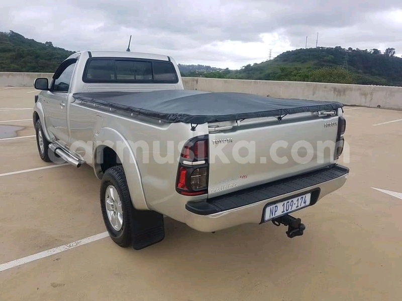 Big with watermark toyota hilux matabeleland south beitbridge 9791