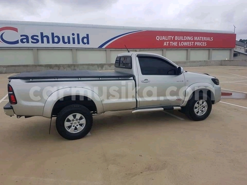 Big with watermark toyota hilux matabeleland south beitbridge 9791