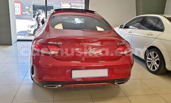 Acheter Occasion Voiture Mercedes‒Benz C–Class Rouge à Beitbridge, Matabeleland South Acheter Occasion Voiture Mercedes‒Benz C–Class Rouge à Beitbridge, Matabeleland South