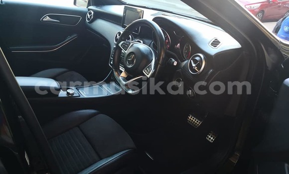 Acheter Occasion Voiture Mercedes‒Benz A–Class Noir à Beitbridge, Matabeleland South Acheter Occasion Voiture Mercedes‒Benz A–Class Noir à Beitbridge, Matabeleland South