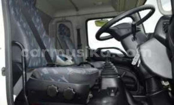 Acheter Occasion Voiture Hindustan Ambassador Blanc à Beitbridge, Matabeleland South Acheter Occasion Voiture Hindustan Ambassador Blanc à Beitbridge, Matabeleland South