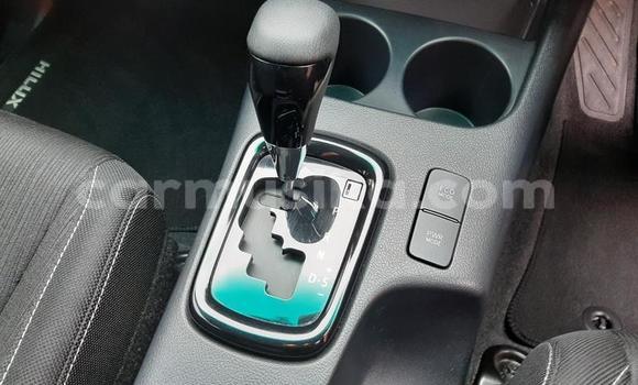 Nunua Ilio tumika Toyota Hilux Beige Gari ndani ya Beitbridge nchini Matabeleland Kusini Nunua Ilio tumika Toyota Hilux Beige Gari ndani ya Beitbridge nchini Matabeleland Kusini