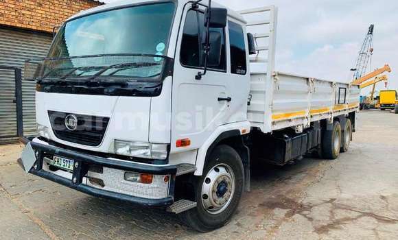Tenga Tsaru Nissan Hardbody Chena Mota in Beitbridge in Matabeleland South Tenga Tsaru Nissan Hardbody Chena Mota in Beitbridge in Matabeleland South