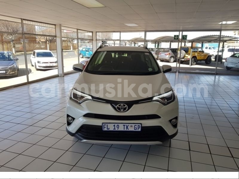 Big with watermark toyota rav4 matabeleland south beitbridge 9822