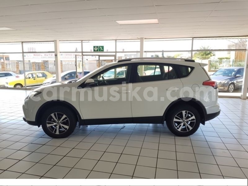 Big with watermark toyota rav4 matabeleland south beitbridge 9822