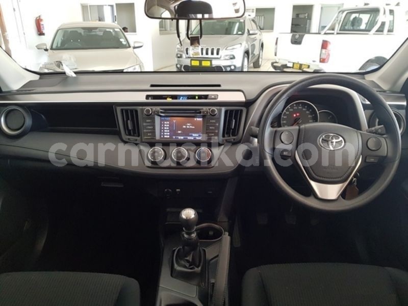 Big with watermark toyota rav4 matabeleland south beitbridge 9822